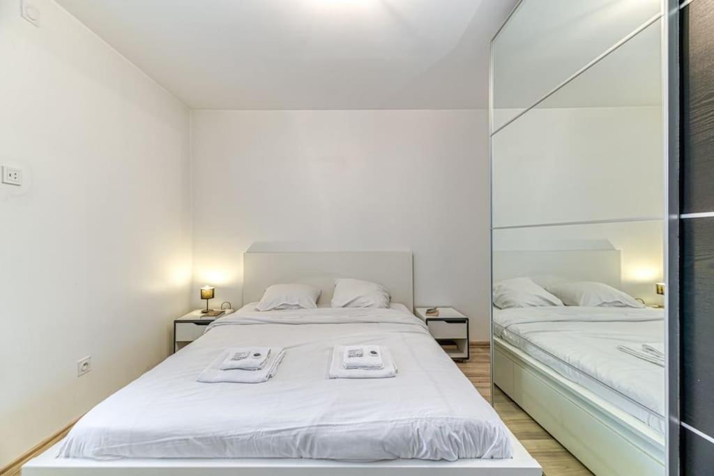 Bel Appartement-Garage Prive-Balcon-Wifi Fibre Rhut Екстер'єр фото