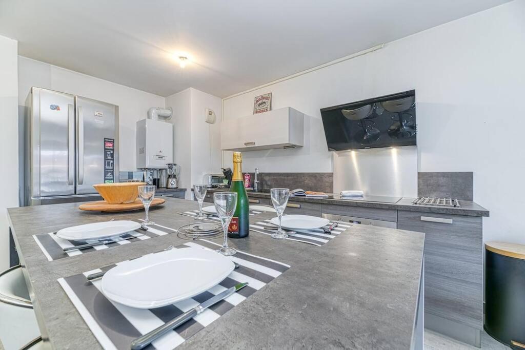 Bel Appartement-Garage Prive-Balcon-Wifi Fibre Rhut Екстер'єр фото